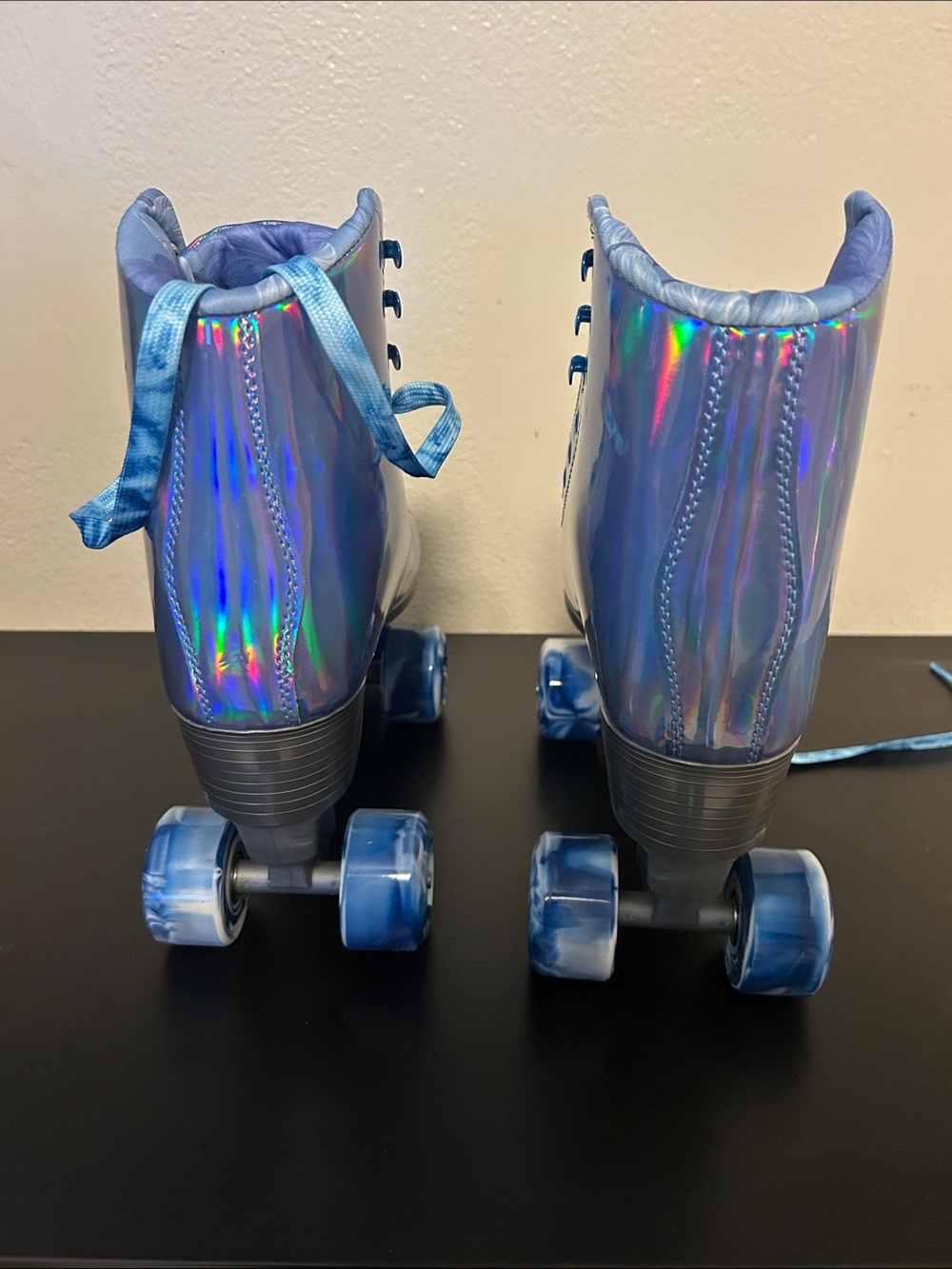 Women’s Blue Iridescent Rollerskates - Picture 5 of 8
